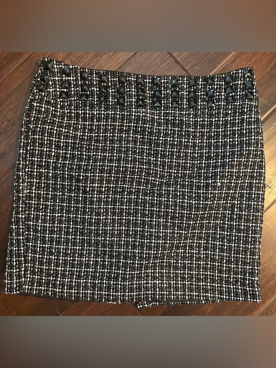 Dresses & Skirts - Black & White Tweed Pencil Mini Skirt with Stud Detail